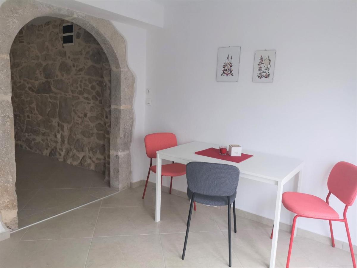 Apartman Otto Пунат Екстериор снимка